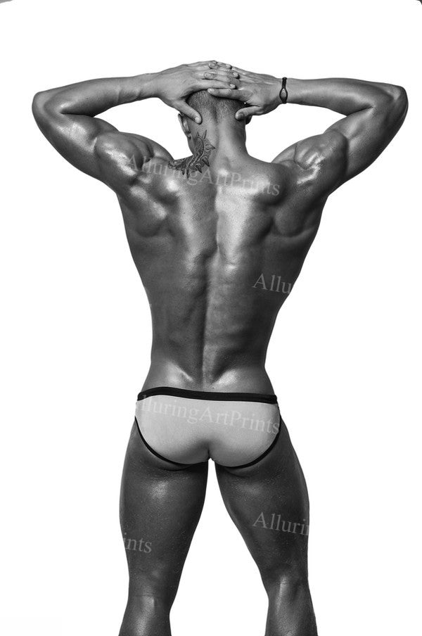 Male Model Buns Muscular - 828C
