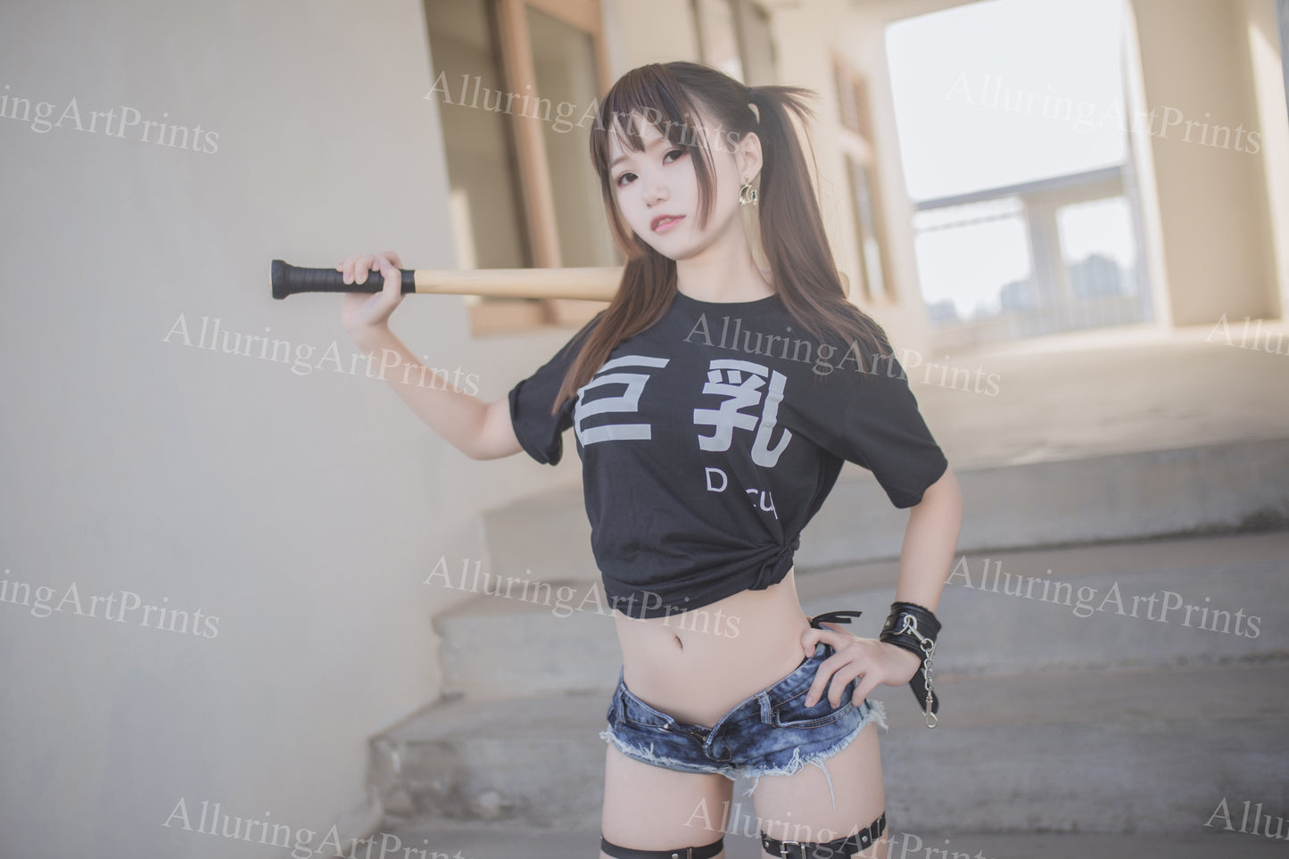 Risque Asian Model - G522