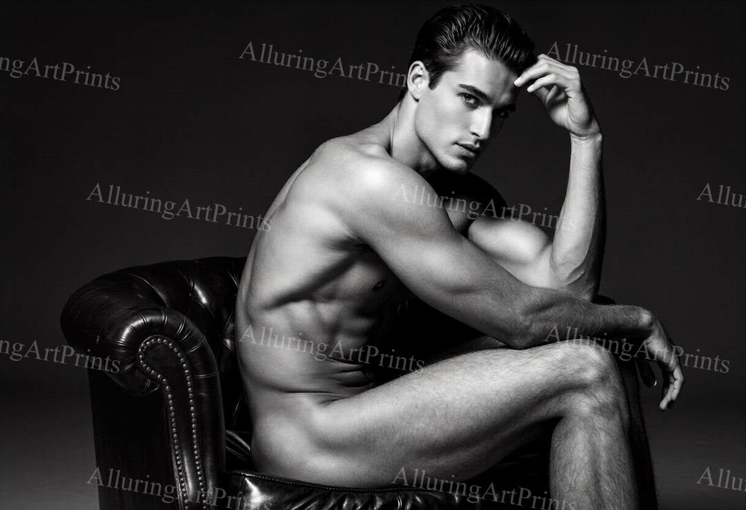 Male Model Muscular - H104