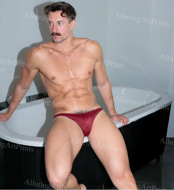 Male Model Muscular - H693