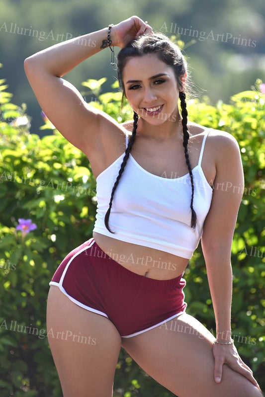 Risque Latina Model - HH605