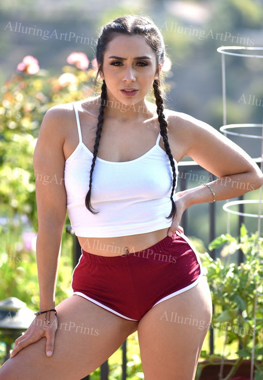 Risque Lilly Hall Brunette Model - K388