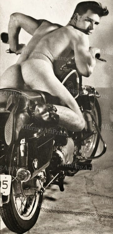 Nude Male Model Muscular - UU1432