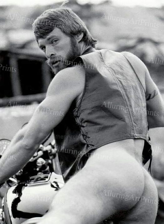 Nude Male Model Slender - UU1540