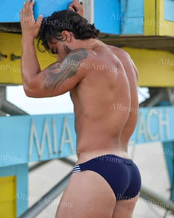 Male Model Muscular - UU1756