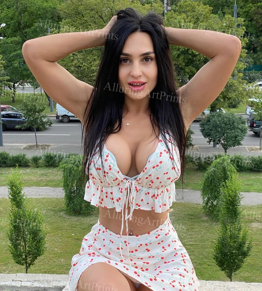 Risque Domidova Helenka Brunette Model - BB27