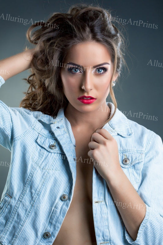 Risque Axinya Brunette Model - BB508
