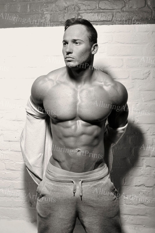 Male Model Muscular - EE311