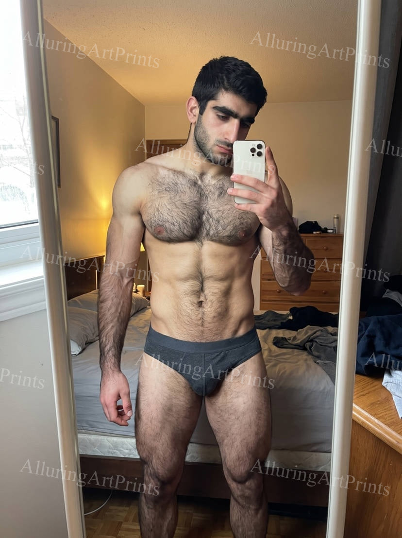 Male Model Hairy Muscular - H240