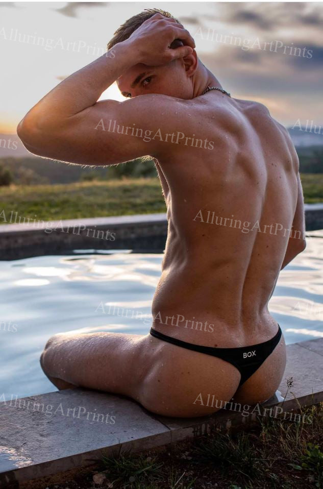 Male Model Muscular - H550