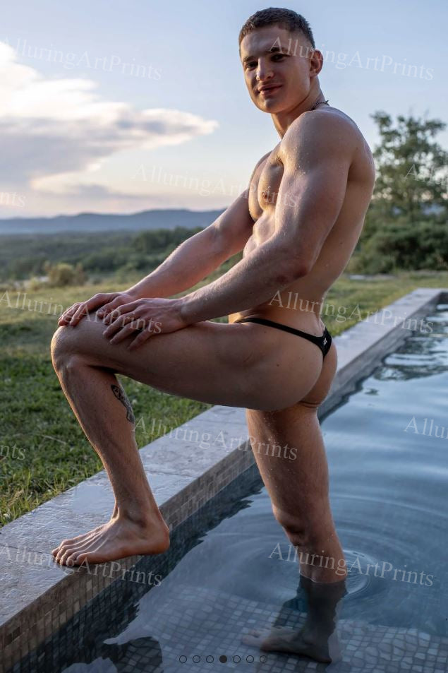 Male Model Muscular - H555