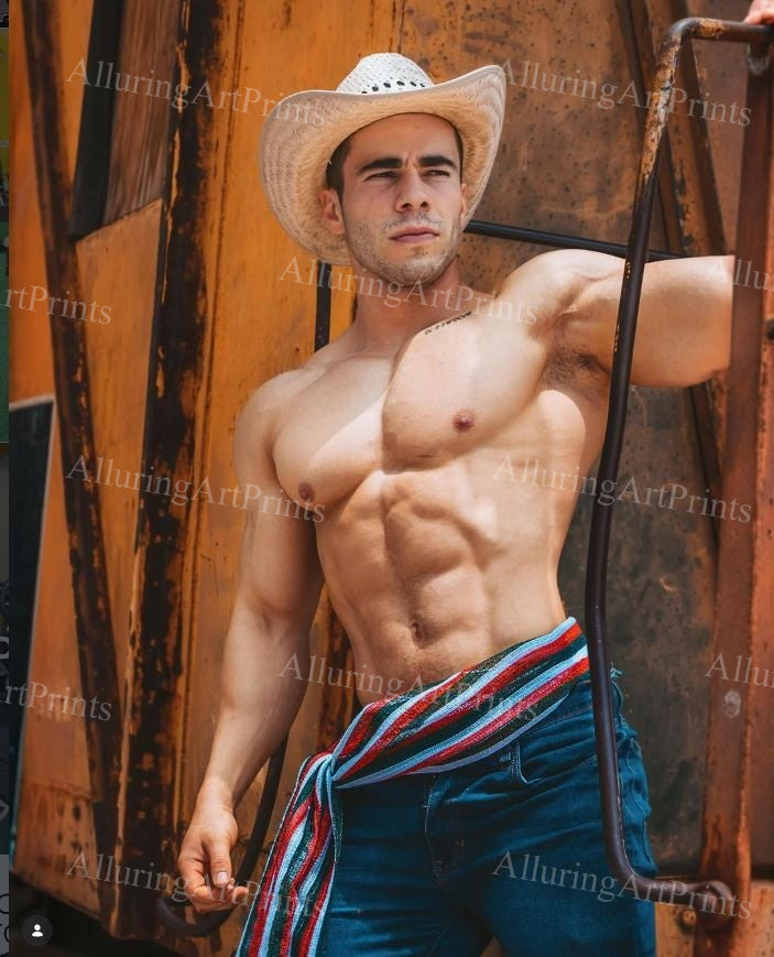 Male Model Muscular - H557