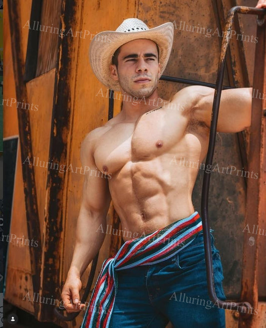 Male Model Muscular - H557