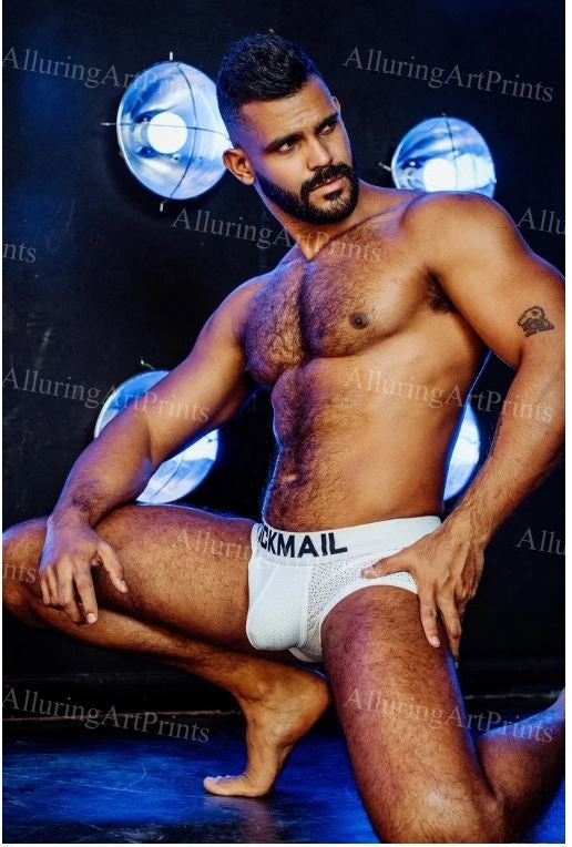 Male Model Muscular - H575
