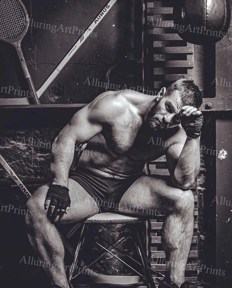 Male Model Muscular - H626