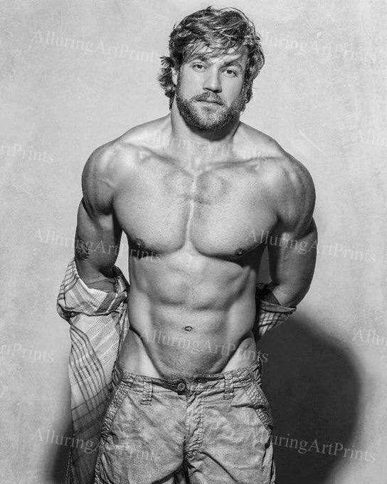 Male Model Muscular - H628