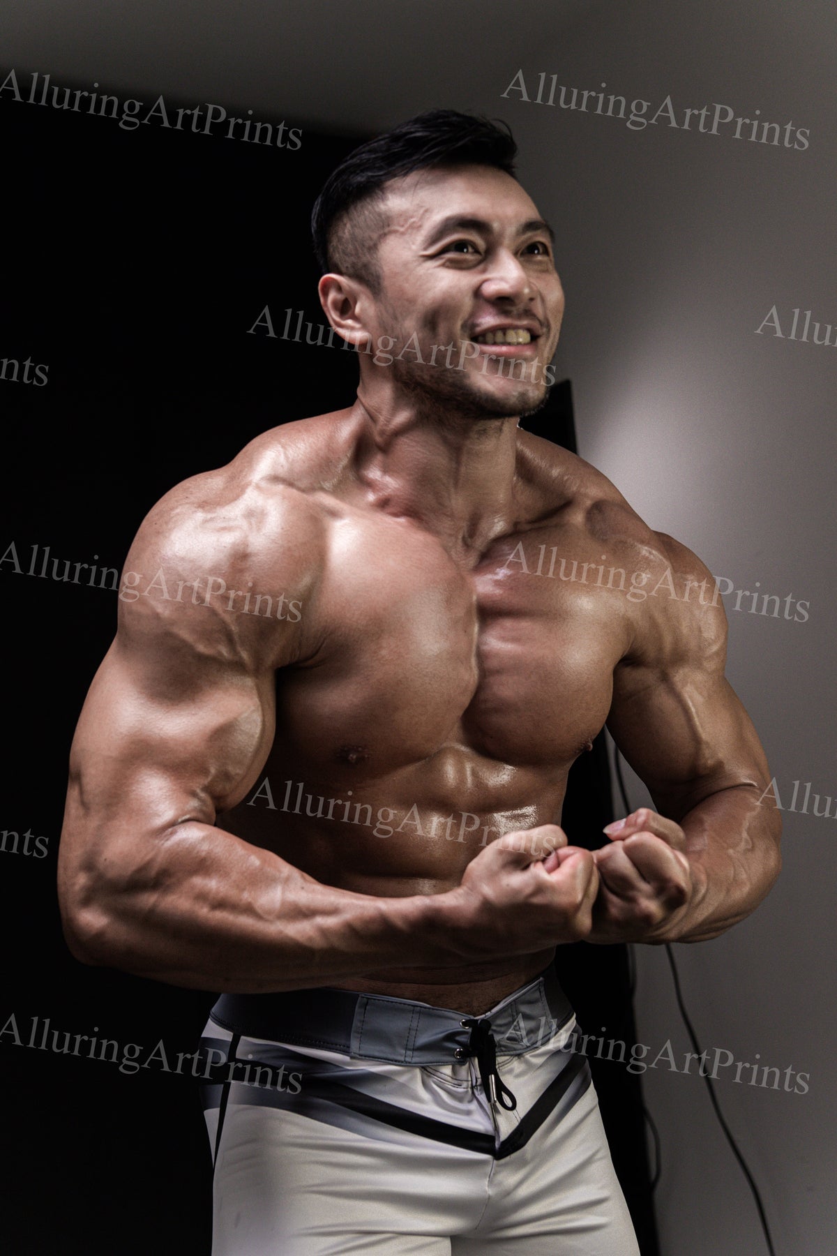 Asian Male Model Muscular - H722