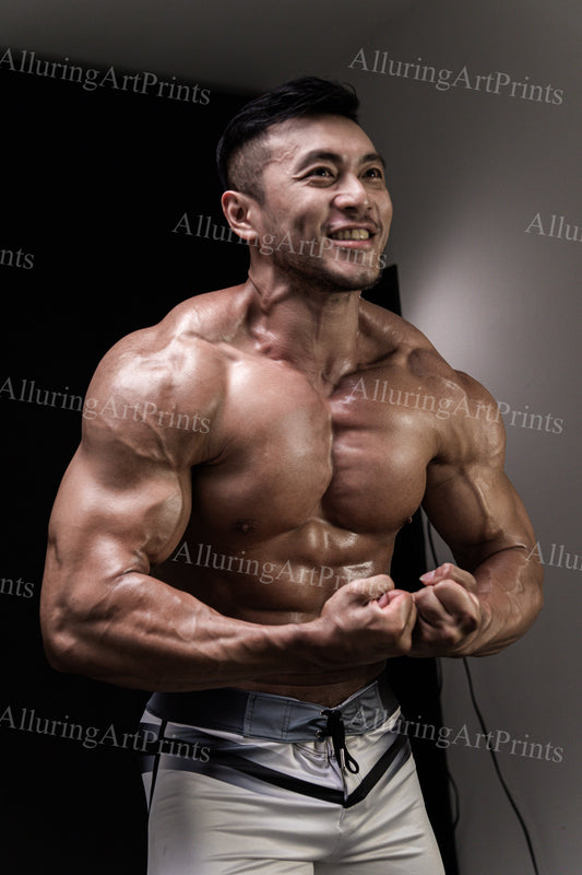 Asian Male Model Muscular - H722