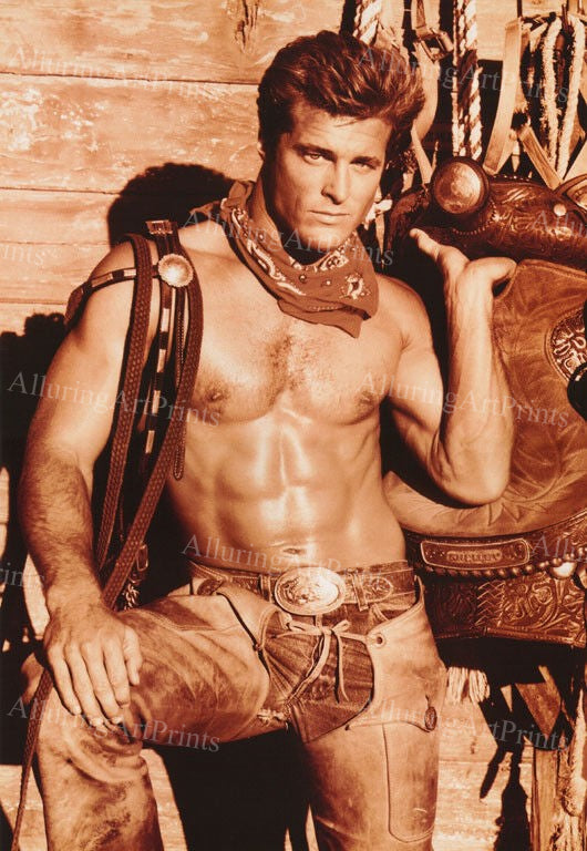 Male Model Muscular Vintage - NN438