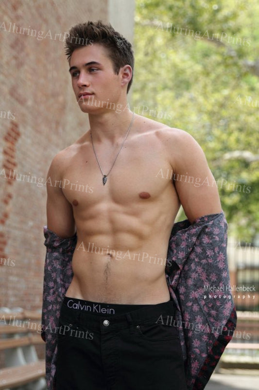 Male Model Muscular - TT110