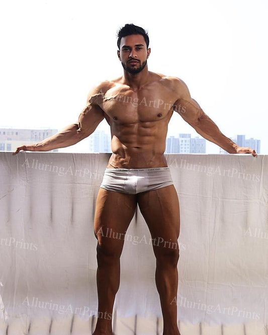 Male Model Muscular - TT30