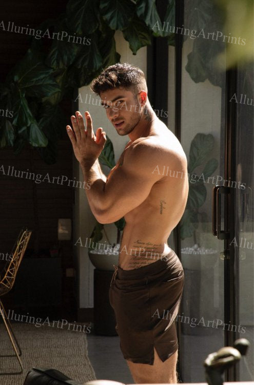 Male Model Muscular - XX905