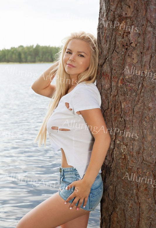 Risque Kylie G Blonde Model - F61