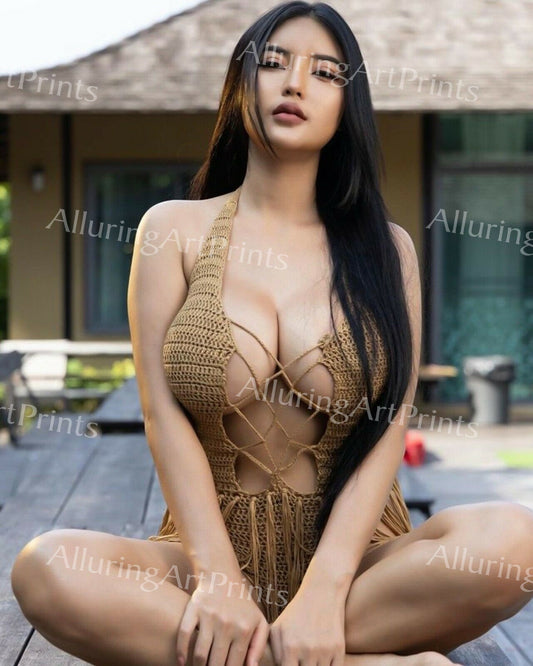 Risque Asian Model - A502